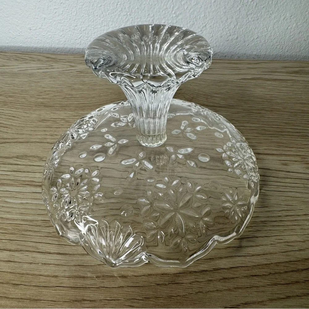 Mikasa Snowflakes Trinket Dish Cake Stand Candle Holder 4.5”‎ Tall 6.5” Wide